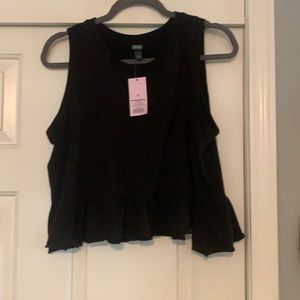 Black ruffle tanktop